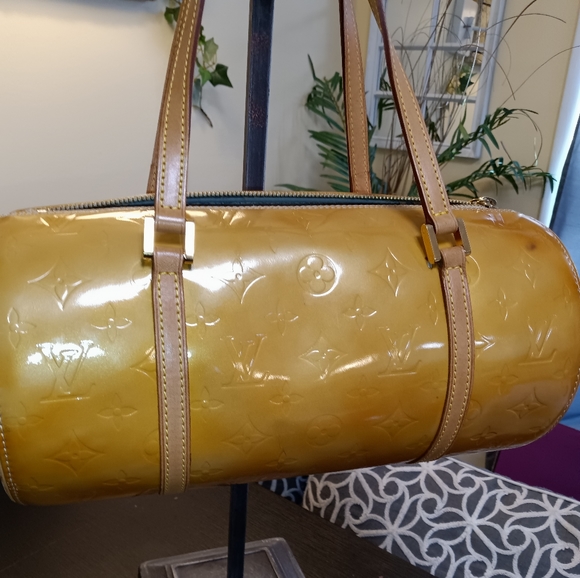 Authentic Louis Vuitton Vernis Bag - Picture 3 of 11